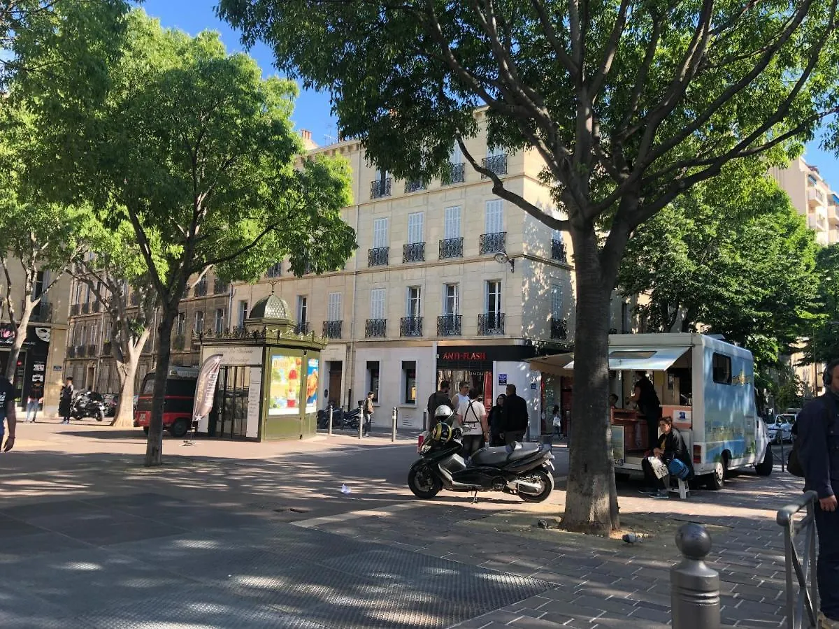 Appartement Grand T1 de 38 m2 au design épurée à Marseille